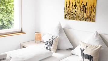 1 Schlafzimmer, Reisekinderbett, kostenloses WLAN, Bettwäsche