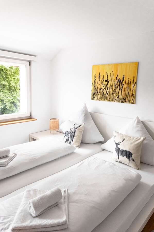 1 Schlafzimmer, Schreibtisch, Reisekinderbett, kostenloses WLAN