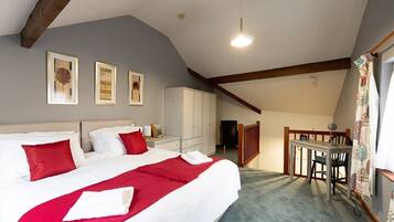 2 bedrooms, desk, iron/ironing board, travel crib