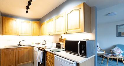 Spacious Apartment with Rolling Hill Views
