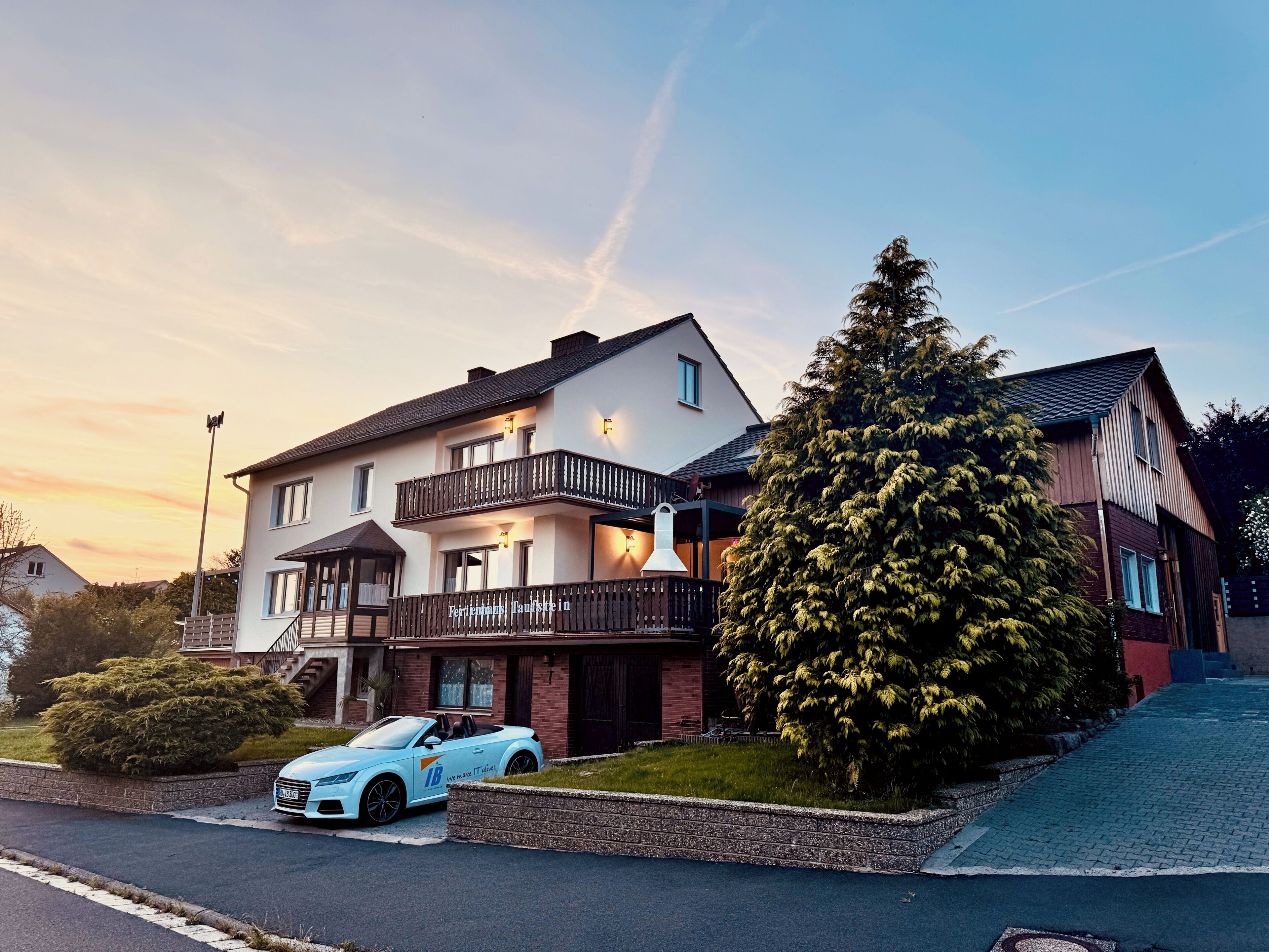 Ferienhaus Taufstein in ruhiger Lage – viel Platz und Privatsphäre
