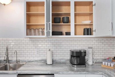 Sleeps 5|King Beds|Comfortable Stay|Warrensburg