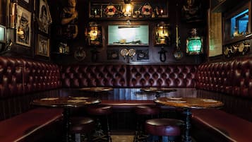 Bar (en la propiedad)
