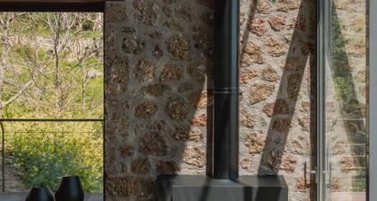Unique chalet with breathtaking view in the mountains, 20 minutes from the sea!