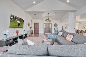 Smart TV, fireplace, table football, ping pong