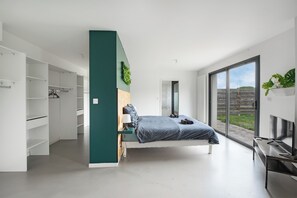 4 dormitorios, tabla de planchar con plancha, wifi gratis y ropa de cama