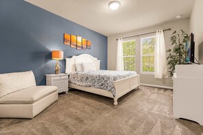 9 chambres, fer et planche à repasser, lit parapluie, Wi-Fi