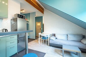 Living room - RentPlanet - Apartament Ariańska (Kraków)