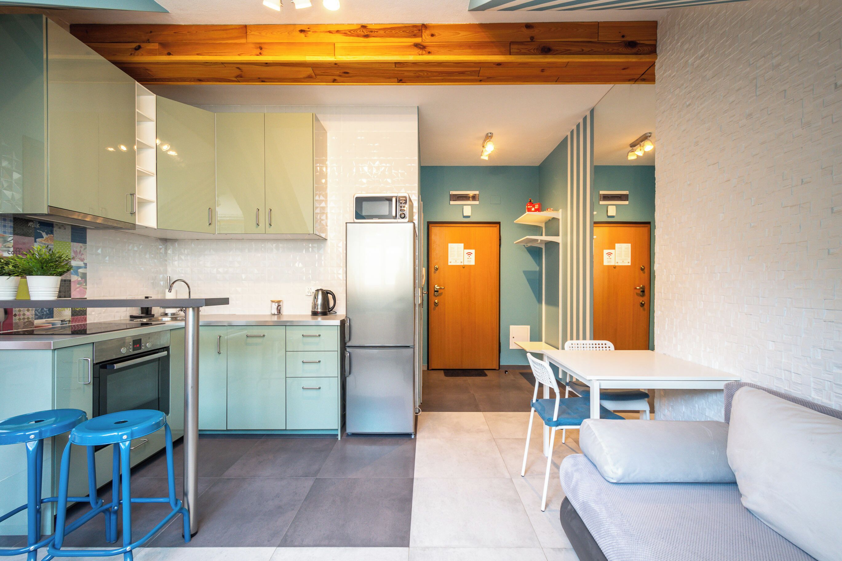 Apartment | Private kitchenette | Fridge, stovetop, electric kettle, cookware/dishes/utensils