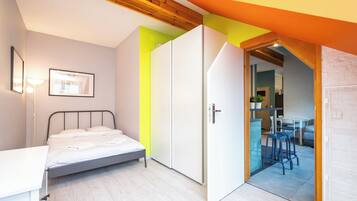 Apartament | 1 dormitori, planxa i posts de planxar i wifi gratuïta