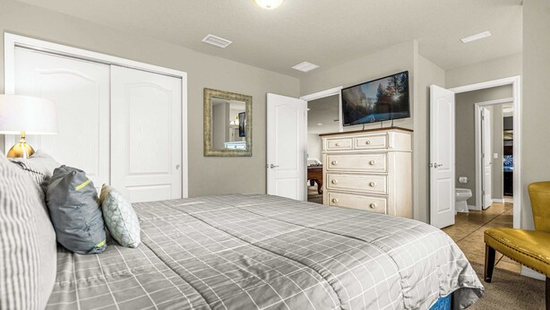9 Schlafzimmer, Bügeleisen/Bügelbrett, Reisekinderbett, WLAN