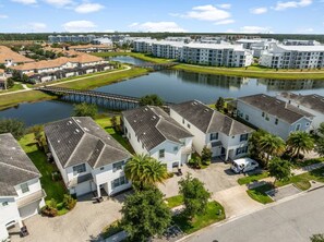 Exterior - Beautiful Sanctuary 6BD Luxury Retreat for Groups (Kissimmee)