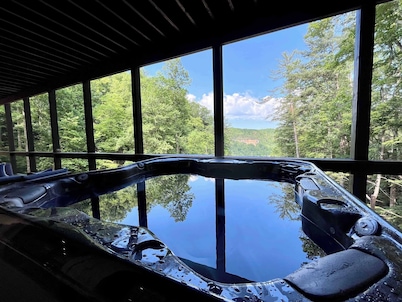 No Place Like Home | Private Bar| Views|XL Hot Tub
