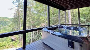 Baignoire à remous extérieure