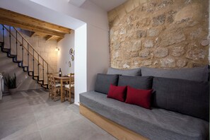 Living area - Rodos Old Town Authentic Stone House (Rhodes)