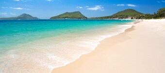 Sunset at Soldiers - 100m from Beach and Beautiful Views