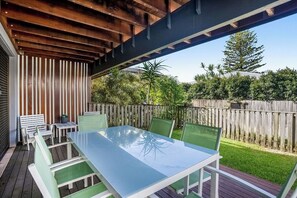 Outdoor dining - The ultimate peaceful beachside escape for a couple or holiday makers. (Ballina Shire)