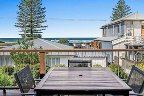 Outdoor dining - The ultimate peaceful beachside escape for a couple or holiday makers. (Ballina Shire)