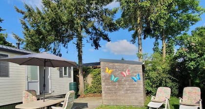 Charming 4P Cabin w Private Parking