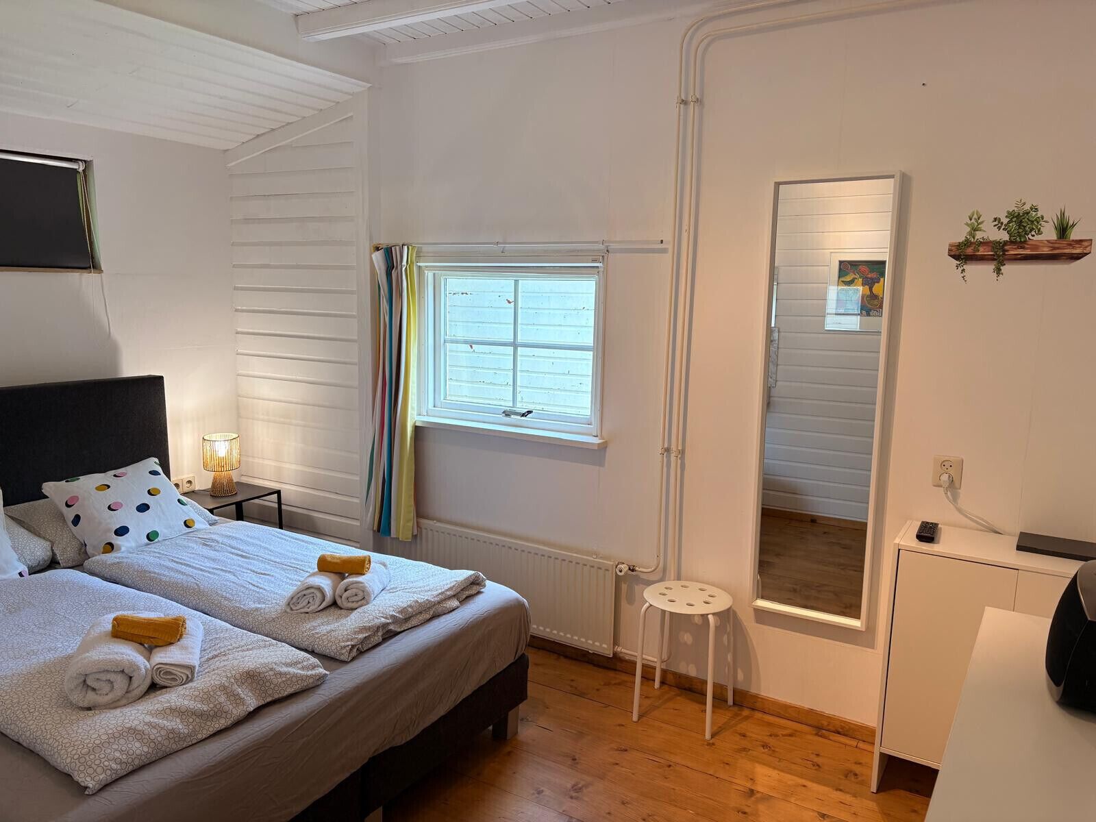 2 slaapkamers, gratis wifi, beddengoed, rolstoeltoegankelijk
