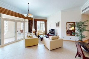 Smart TV - DVH Dabas Palm Shores Elegant Four Beds (Dubai)