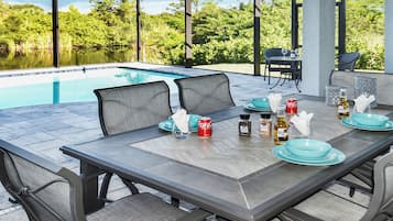 Villa | 3 bedrooms, Internet