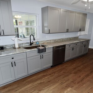 Villa | 3 bedrooms, Internet - Little Paradise - 3 2 Yacht Club Area With Pool (Cape Coral)