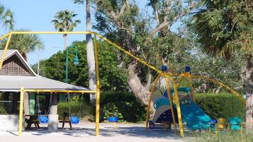 Villa | 3 bedrooms, Internet