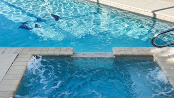 Villa | 3 bedrooms, Internet