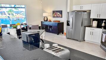 Villa | 3 bedrooms, Internet