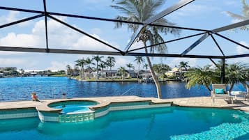 Villa | 3 bedrooms, Internet