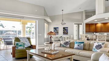 Villa | 3 bedrooms, Internet