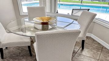 Villa | 4 bedrooms, Internet