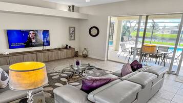 Villa | 4 bedrooms, Internet