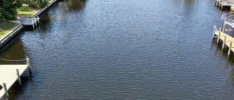 Villa | 4 bedrooms, Internet