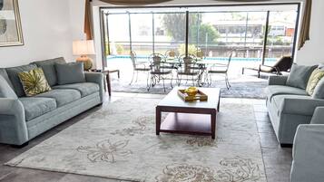 Villa | 3 bedrooms, Internet