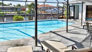 Villa | 3 bedrooms, Internet