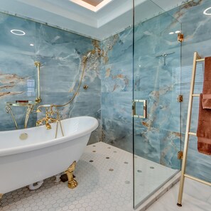 House | Bathroom