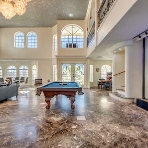 House | 4 bedrooms - Golden Globe - Luxury on the Canal With Pool spa (Cape Coral)