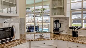 Villa | 4 bedrooms, Internet