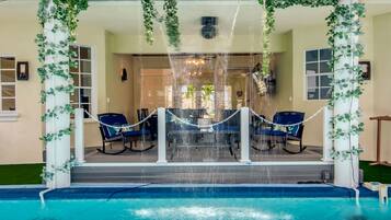 Villa | 4 bedrooms, Internet