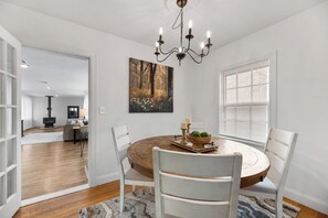 Dining - Cozy vintage home in the heart of Riverside one block from golf, and much more (Wichita)