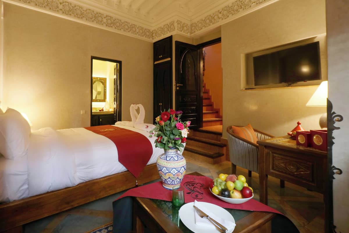Superior Double Room | 1 bedroom, in-room safe, iron/ironing board, free WiFi