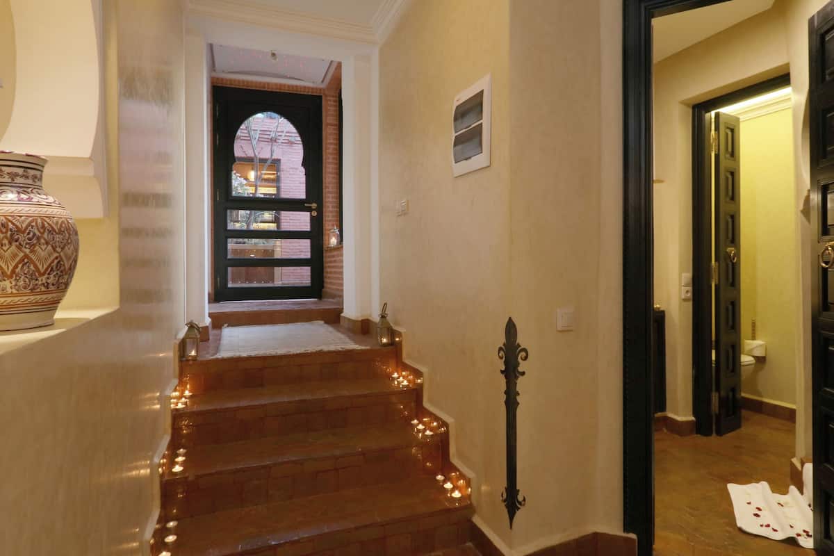 Superior Double or Twin Room, Patio | 1 bedroom, in-room safe, iron/ironing board, free WiFi