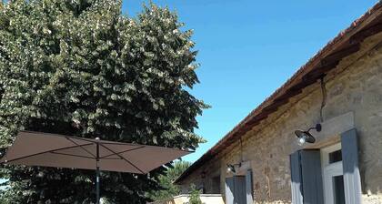 Maison Chaleureuse Sans vis à vis Avec une Piscine Privée