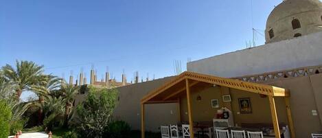 Fachada da propriedade