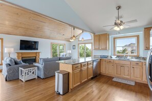 Fernseher, Tischfußball