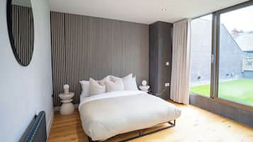 4 soverom, strykejern/-brett, wi-fi og sengetøy