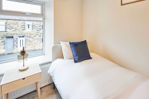 Host & Stay | Porter Cottage