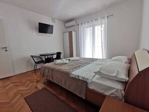 Apartamento (Kati - 150 m from beach - A2(4)) | Wi-Fi de cortesia